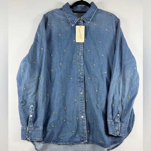 Universal Thread Women's Valentine's Day Relaxed Embellished Denim Shirt - XL - Picture 5 of 9